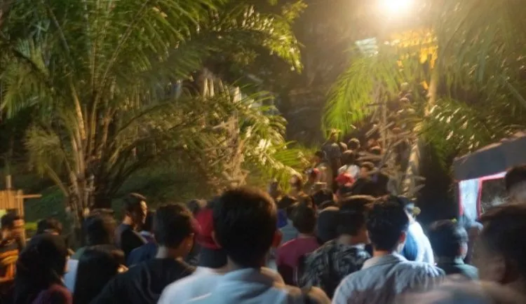 Sekelumit Cerita yang Hanya Dipahami Oleh Mahasiswa UNS Surakarta! 148