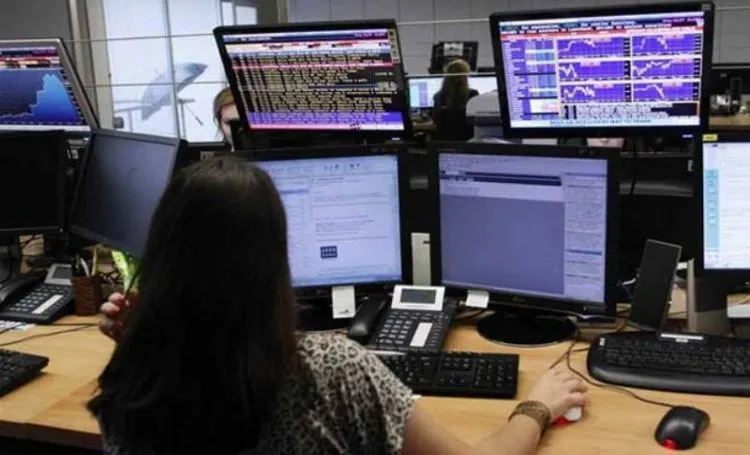 Berbagai Mitos Soal Investasi yang Perlu Kamu Berhenti Percayai di Usiamu yang 20-an Ini 14