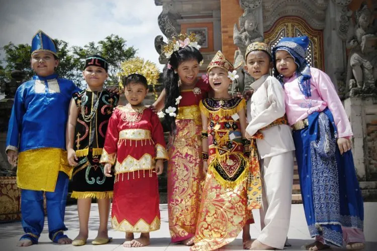 Kebiasaan-Kebiasaan Ajaib yang Menjadikan Kamu Orang Indonesia Asli 74