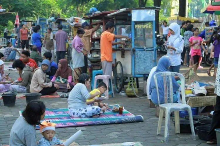 Sekelumit Cerita yang Hanya Dipahami Oleh Mahasiswa UNS Surakarta! 131