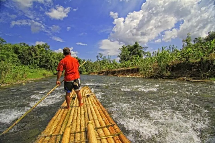 10 Tempat Wisata di Kalimantan yang Keren & Tersembunyi 20