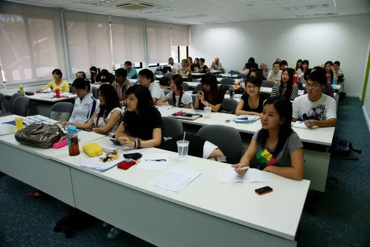 Ini Alasan Kenapa Mahasiswa Harus Menyimpan Laptop dan Kembali Mencatat Dengan Tangan 13