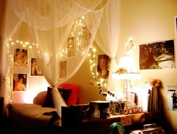 Sulap Kamarmu Jadi Secantik Kamar di Tumblr Dengan Benda-Benda Sederhana Ini! 17