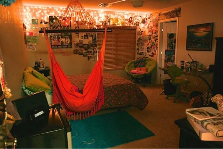 Sulap Kamarmu Jadi Secantik Kamar di Tumblr Dengan Benda-Benda Sederhana Ini! 22