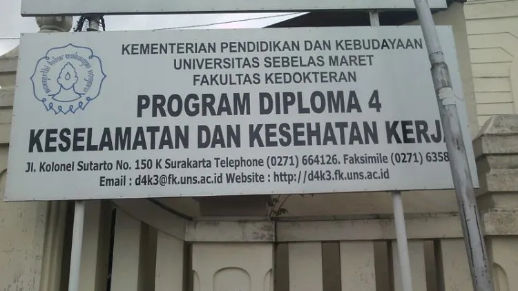 Sekelumit Cerita yang Hanya Dipahami Oleh Mahasiswa UNS Surakarta! 109