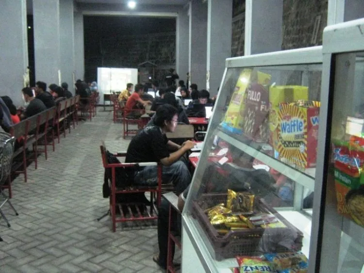 Sekelumit Cerita yang Hanya Dipahami Oleh Mahasiswa UNS Surakarta! 166