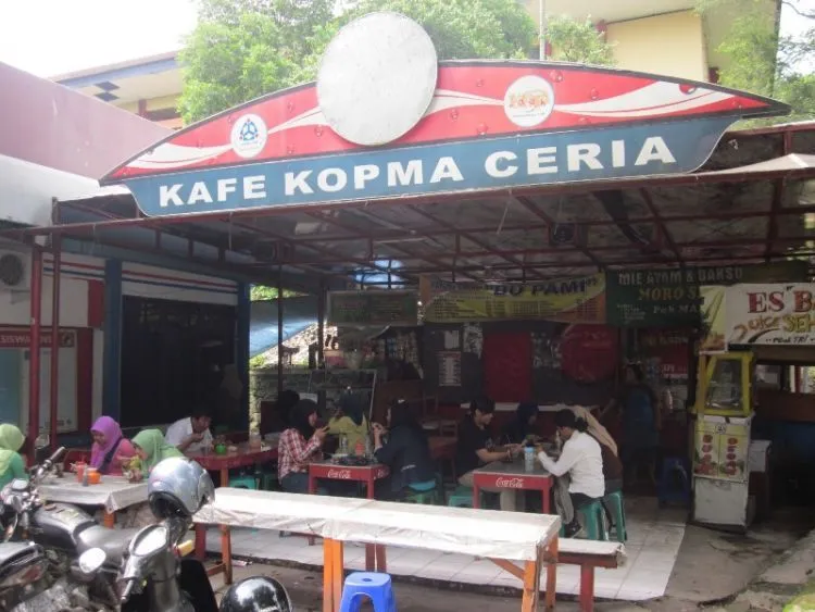 Sekelumit Cerita yang Hanya Dipahami Oleh Mahasiswa UNS Surakarta! 132