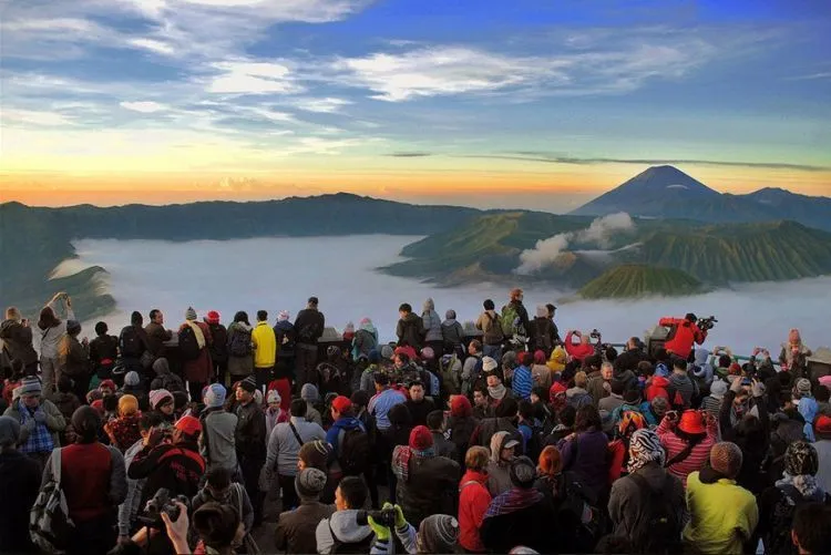 Panduan Menikmati Sunrise di Puncak Bromo, Keelokan Alam yang Takkan Pernah Kamu Lupakan 25