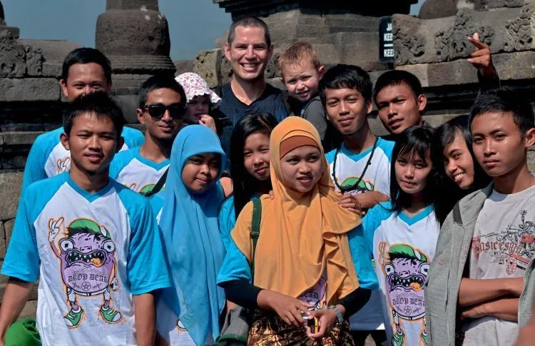 9 Alasan Mengapa Traveling Ke Luar Negeri Justru Bikin Kamu Kangen Indonesia 13