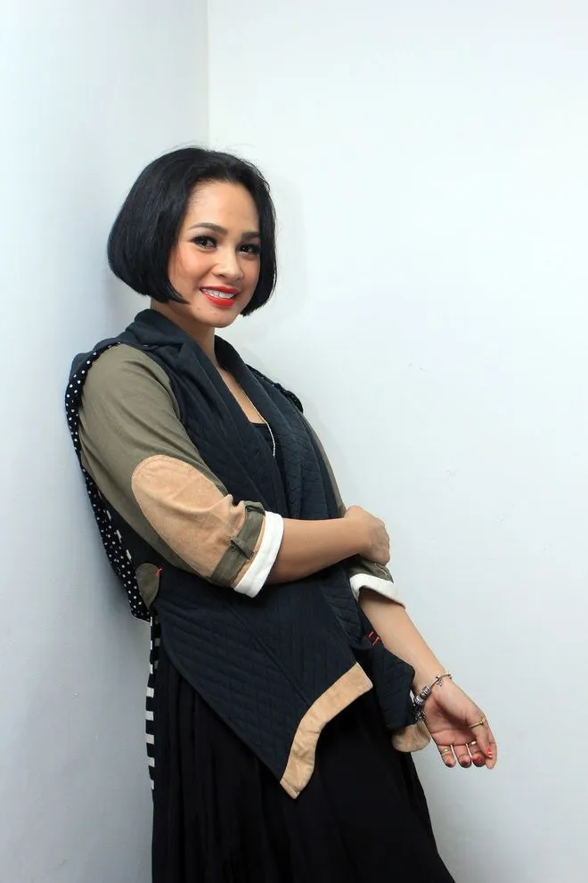 12 Kiat Tampil Menarik Buat Kamu Cewek Bertubuh Imut nan 'Petite' 17