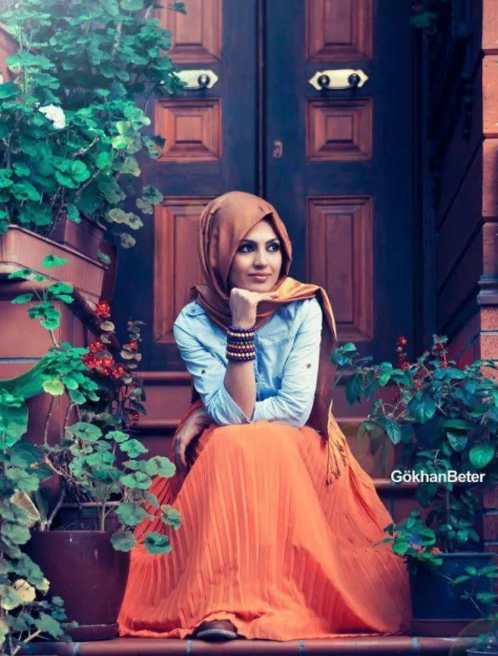 Kata Cowok: Cewek Berjilbab Memang Terlihat Berbeda. Karena.... 15