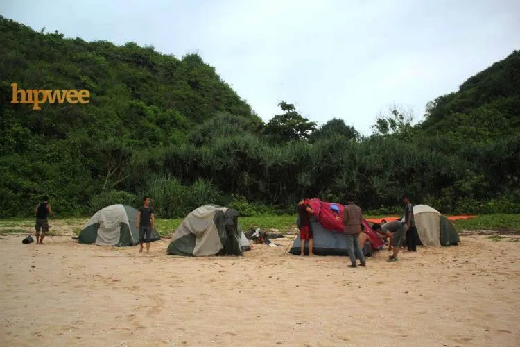 Menjamahi Perawannya Pantai Sedahan, Permata Tersembunyi di Yogyakarta 18
