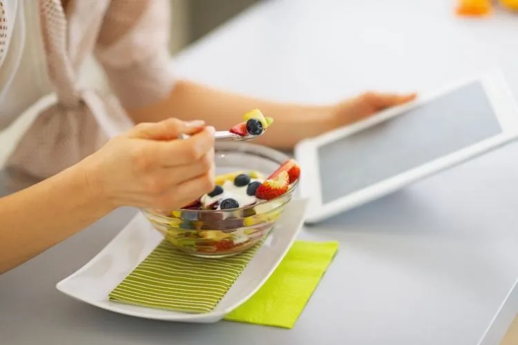 Mindful Eating: Makan Dengan Penghayatan dan Kenikmatan Demi Menurunkan Berat Badan 8