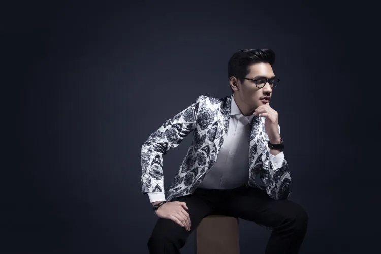 Antara Afgan dan Tulus, Mana yang Menjadi Penyanyi Lagu Cinta Favoritmu? 9