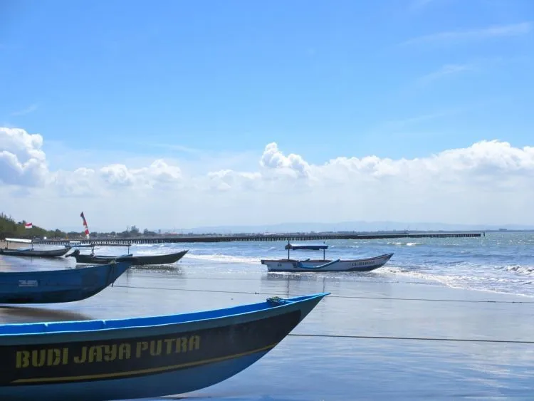 8 Destinasi Wisata Cilacap, Suguhkan Keindahan Alam yang Sebenarnya 16