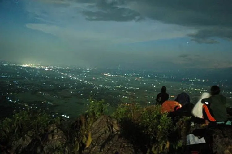 11 Destinasi Wisata Ponorogo, Pesona Alam yang Indah Banget 17