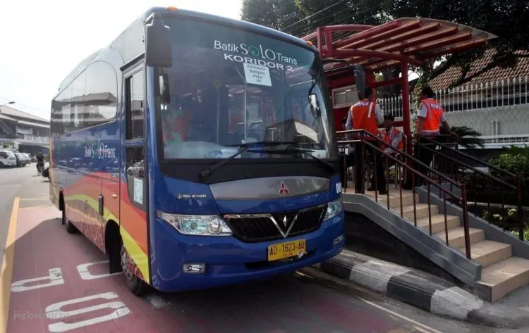 Menjelajah Keindahan Solo dan Tawangmangu Dengan Dana Mulai 400 Ribuan 13