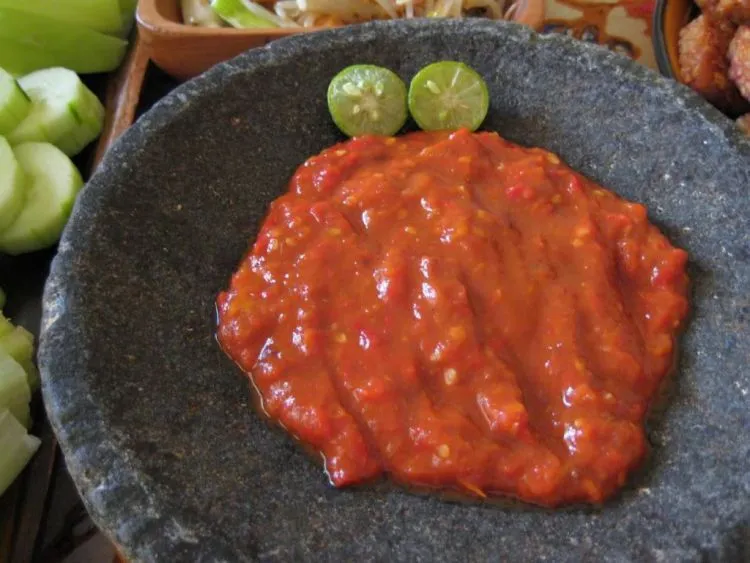 11 Resep Aneka Sambal Khas Indonesia yang Spesial 13
