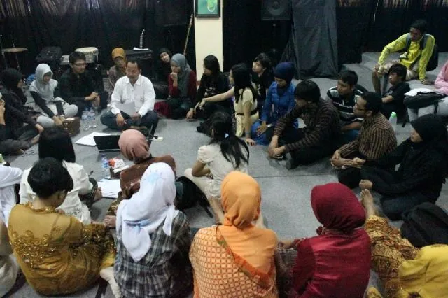 Beginilah Rasanya Jadi Mahasiswa yang Kuliah di Jurusan Sastra 52