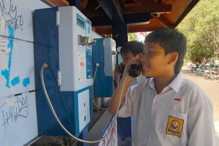 Pengalaman Hidup yang Sulit Kita Lupakan Dari Masa Ketika Telepon Rumah Masih Berjaya 42