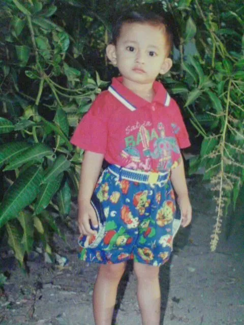 Jika Pernah Pose-Pose Seperti Ini di Depan Kamera, Masa Kecilmu Memang Bahagia! 18