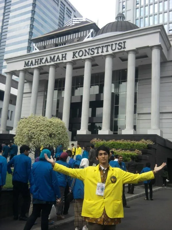 11 Kualitas yang Menjadikan Mahasiswa Fakultas Hukum Calon Pasangan Idaman 18