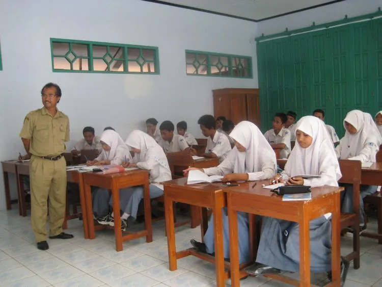 Untuk Kenanganku di Masa Putih Abu-Abu, yang Kini Bersenyawa Dengan Rindu 11