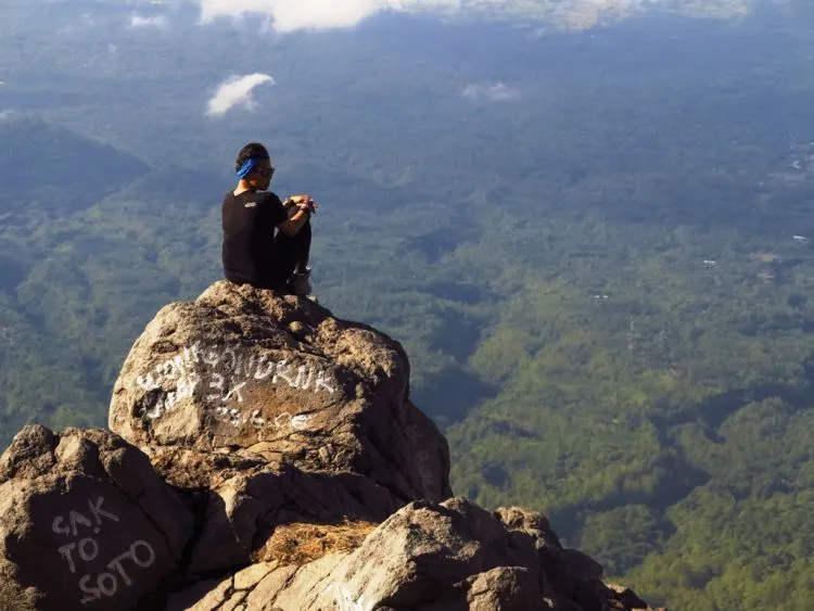 Untukmu Para Pendaki, Dari Gunung Abadi yang Selalu Ingin Kau Jelajahi 8