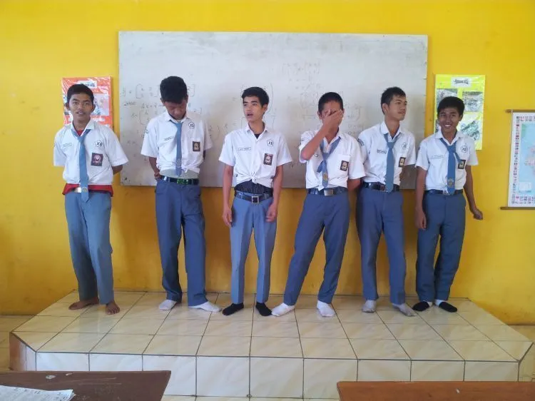Kamu yang Pernah (Dan Masih) Jadi Anak Cupu Pasti Paham dengan Kisah Hidup Seperti Ini! 31