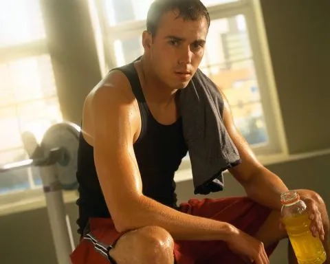 10 Hal Menyebalkan yang Suka atau Nggak Suka Harus Kamu Temui di Fitness Center 12