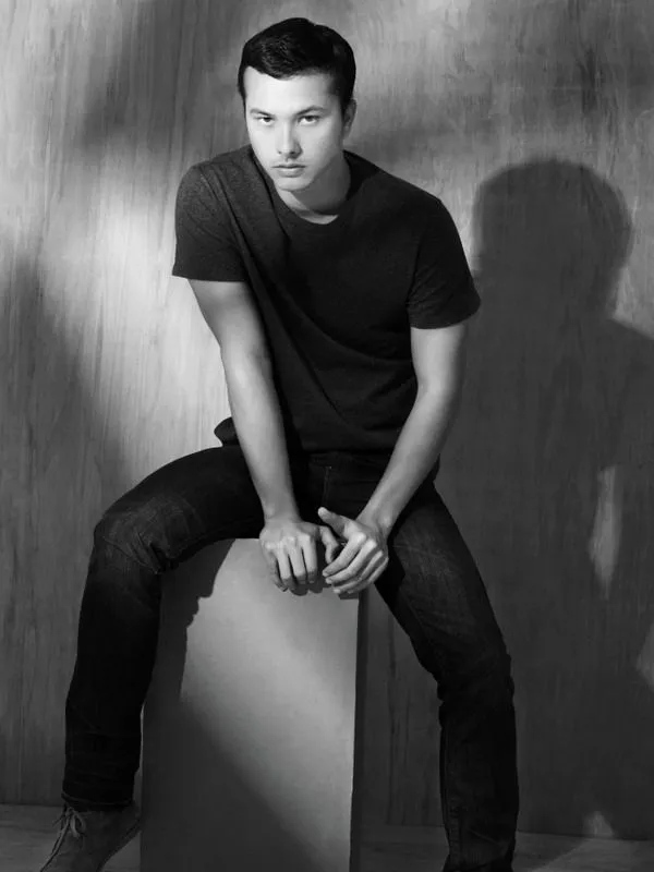 8 Gaya Ala Nicholas Saputra yang Patut Ditiru Cowok Untuk Memesona Kaum Hawa 13