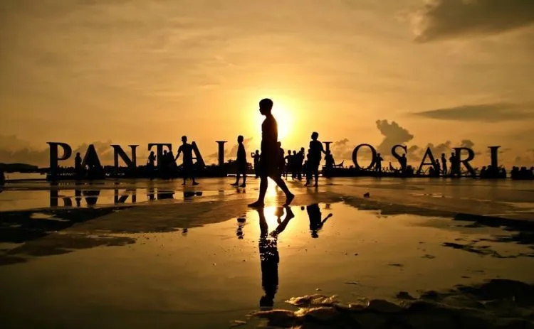 Daftar Destinasi Wisata Makassar, Indah Banget! 21