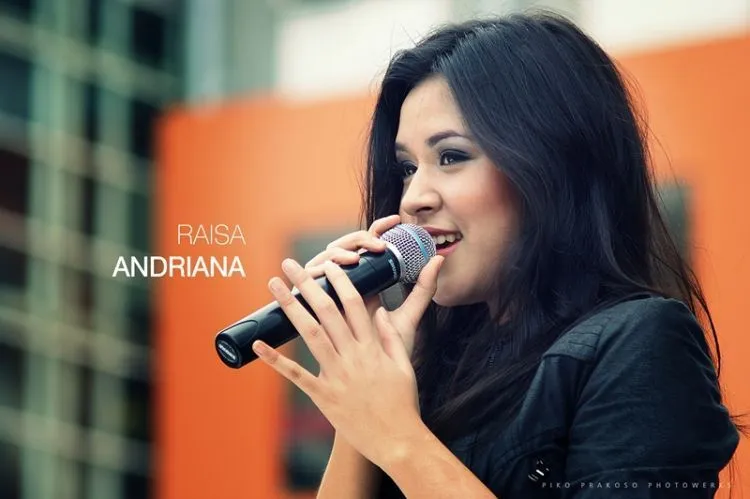 Suara Memukau, Wajah Cantik Jelita dan Hal-hal Lain yang Membuatmu Makin Jatuh Hati dan Mengagumi Sosok Raisa! 11