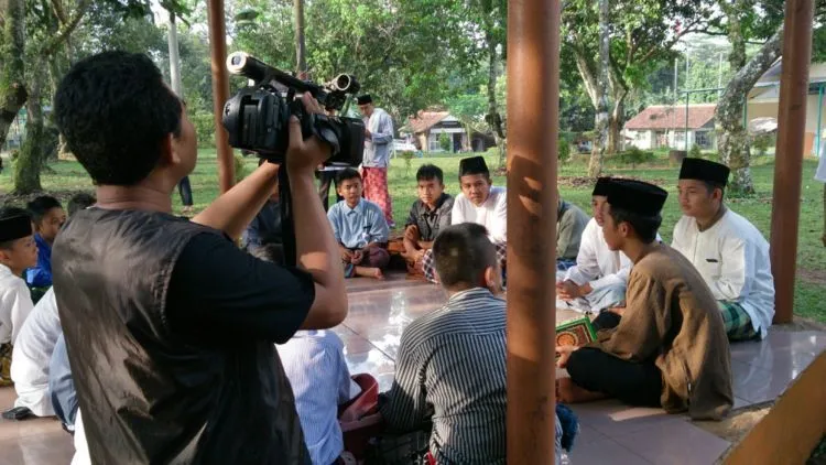 Jatuh-Bangun Kehidupan yang Pernah Kamu Rasakan Sebagai Cowok yang Jadi Santriwan 20