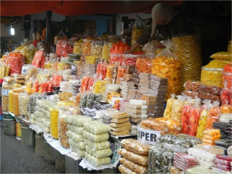 Lakukan Trik Ini Agar Liburanmu Terbebas dari Jeratan Para Fakir Oleh-Oleh 12