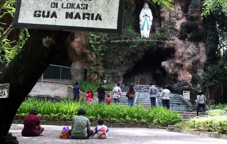 7 Destinasi Wisata Religi Yang Harus Kamu Kunjungi Minimal Seumur Hidup Sekali 10