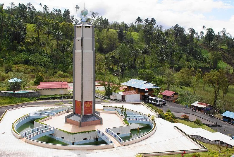 6 Destinasi Wisata yang Membuktikan Bahwa Toleransi Beragama Masih Ada di Indonesia