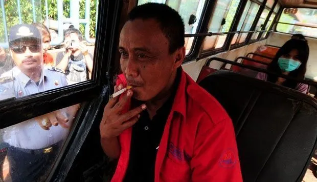 Mungkin 13 Hal Ini Yang Menyebabkan Kita Enggan Naik Angkot 17