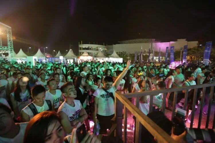 8 Kelakuan Menyebalkan di Konser yang Harus Dihindari Agar Kamu Naik Kelas Jadi Penikmat Musik Berkualitas 11