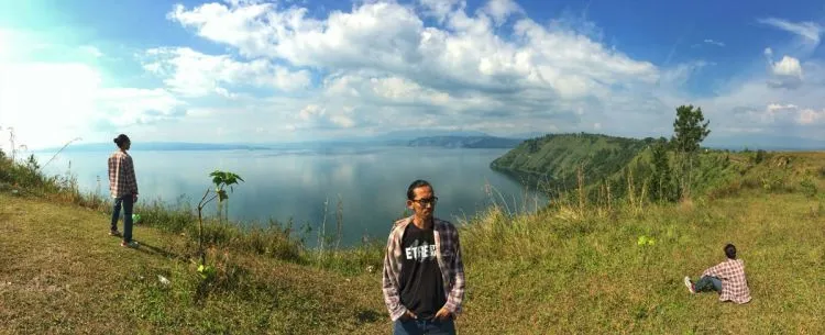 Sehari Menelusuri Pesona Tepi Danau Toba di Balige Tobasa 9