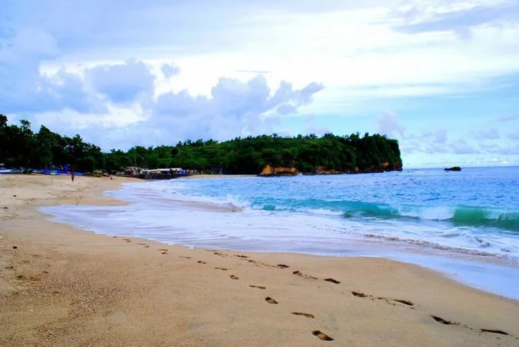 10+ Destinasi Wisata di Blitar, Suasana Alam Indah dan Bisa Belajar Sejarah 17
