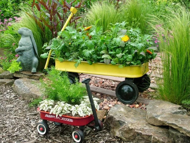 Dengan 9 Cara Kreatif Ini, Kamu Bisa Berkebun Walaupun Tidak Punya Kebun! 13