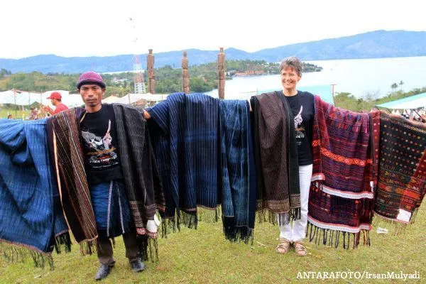 9 Profesi (Selain Traveler) yang Akan Rela Membayarmu Menyaksikan Indahnya Indonesia 13
