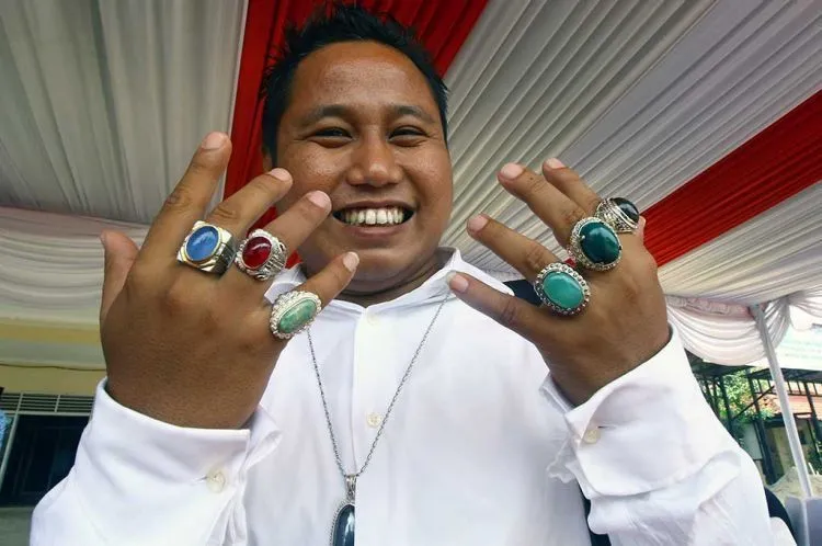 Situ Oke? Dengar Dulu Apa Kata Cewek Soal Cowok yang Pakai Batu Akik 19