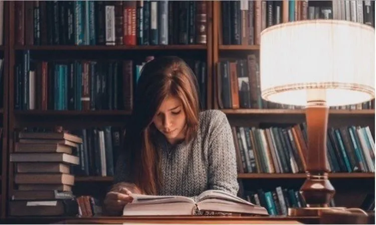 7 Cara Membaca Cepat dan Efektif Biar Kamu Tak Perlu Terlalu Lama Memelototi Buku 9