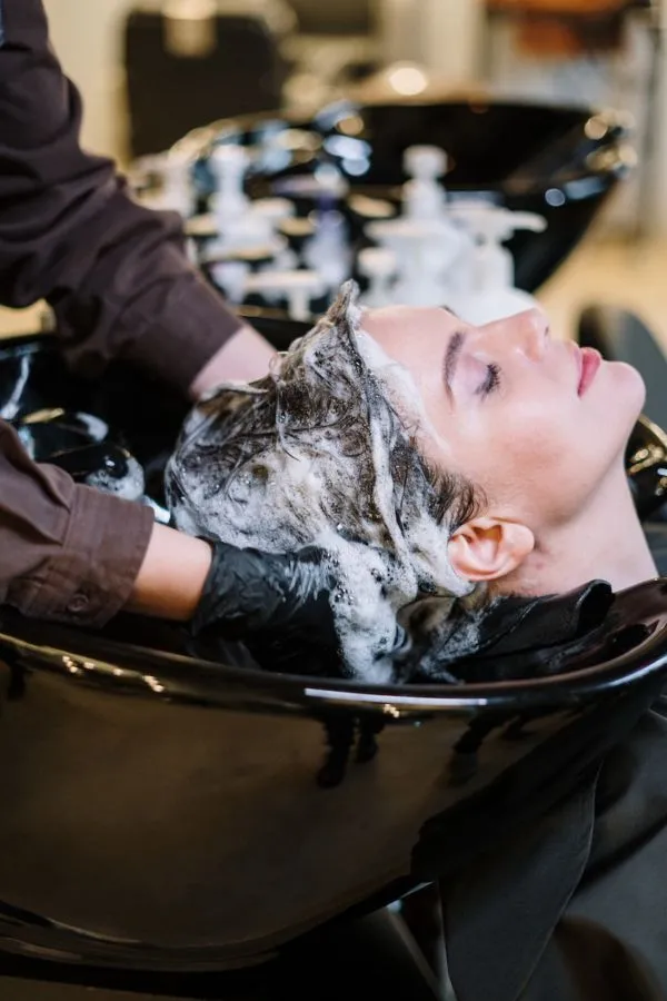 11 Tips Sederhana yang Akan Merawat Rambut Berjilbabmu Layaknya Mahkota 21