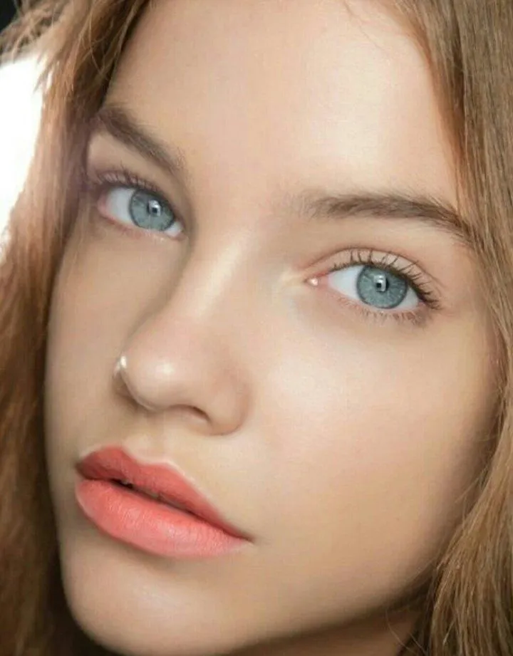 6 Tips Memilih Warna Gincu yang Paling Cocok Buat Bibir Cantikmu 9