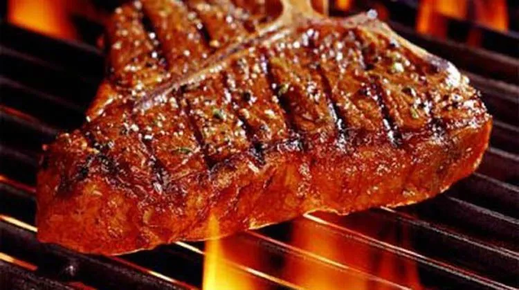 9 Makanan yang Sebaiknya Kamu Hindari Pada Malam Hari 14