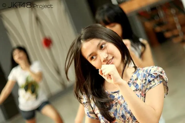 Lebih Dari Sekadar Paras Cantik dan Rok Mini, JKT48 Adalah Idol Group Nomor Satu di Indonesia. Ini Alasannya! 16