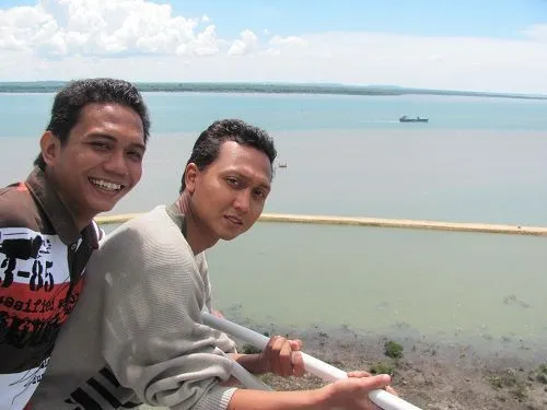 Daftar Pantai dengan Mercusuar di Indonesia, Wisatamu Nggak Hanya Sekadar Main Air 11